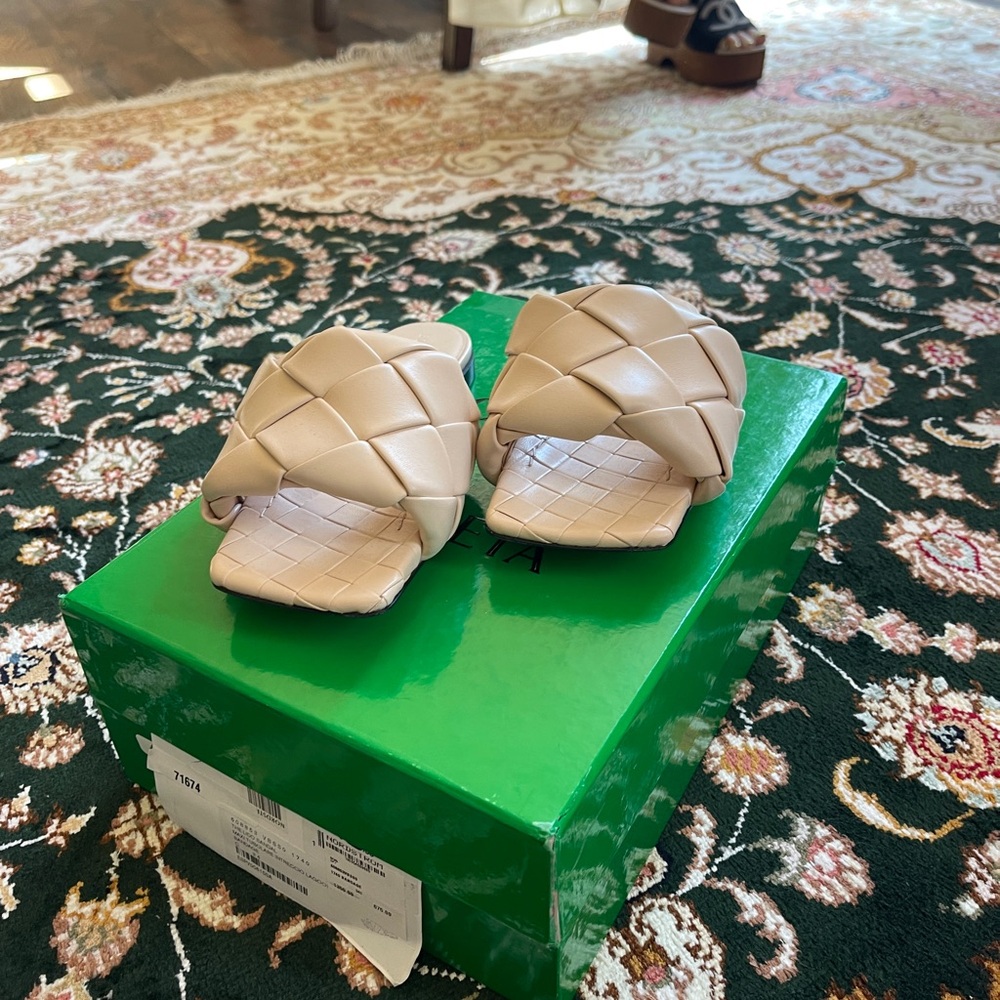 BOTTEGA SLIDES - Picture 2 of 8